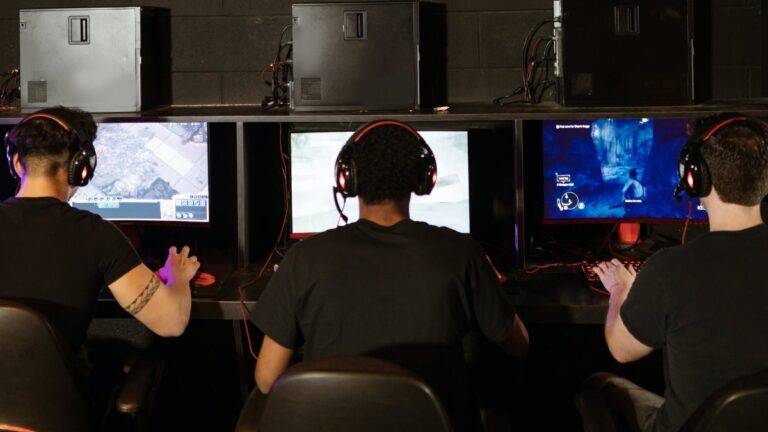 Arkadaşlarla Oynanacak En Eğlenceli Online Oyunlar (2025 Güncel)