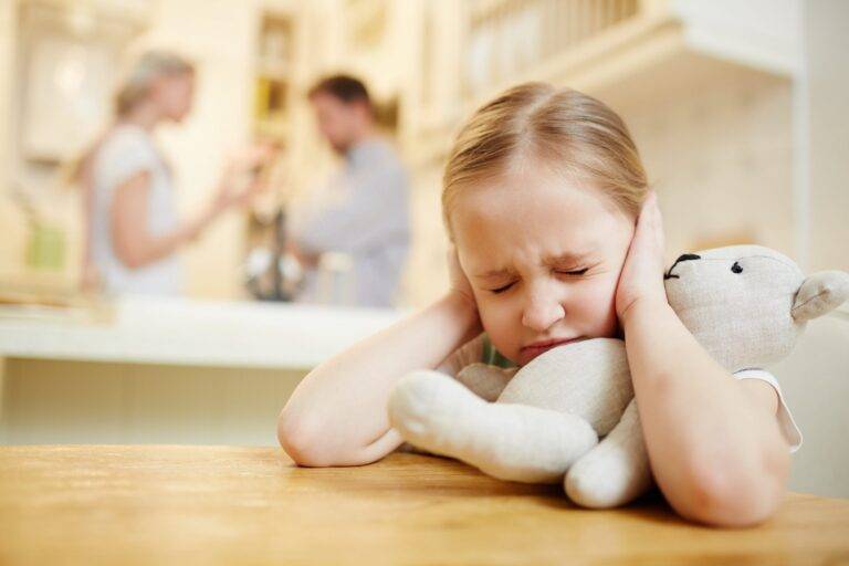 Çocuklarda Travma Belirtileri ve Ebeveyn Yaklaşımları