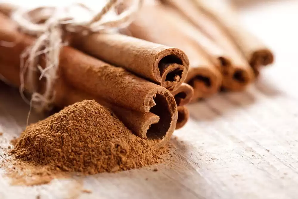 Metabolizmayı Hızlandıran 10 Mucizevi Yiyecek 7 Tarçın
